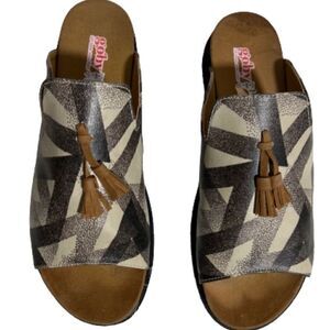 Goby Graphic Print Suede Tassel‎ Slip On Mule - EU 39/US 8